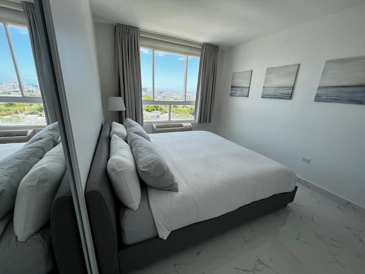 Slaapkamer #3 heeft een kingsize bed