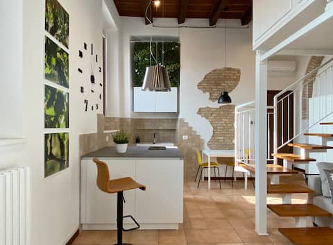 Il Barchio: loft in a late 18th century building in Jesi