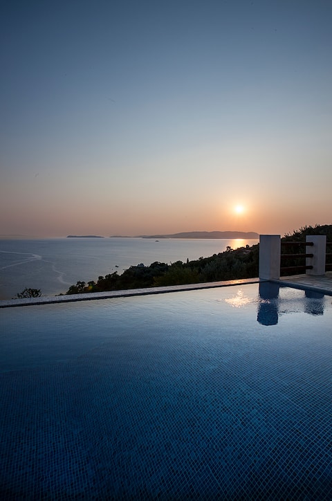 Villa Kalyves - Armenopetra  beach Skopelos
