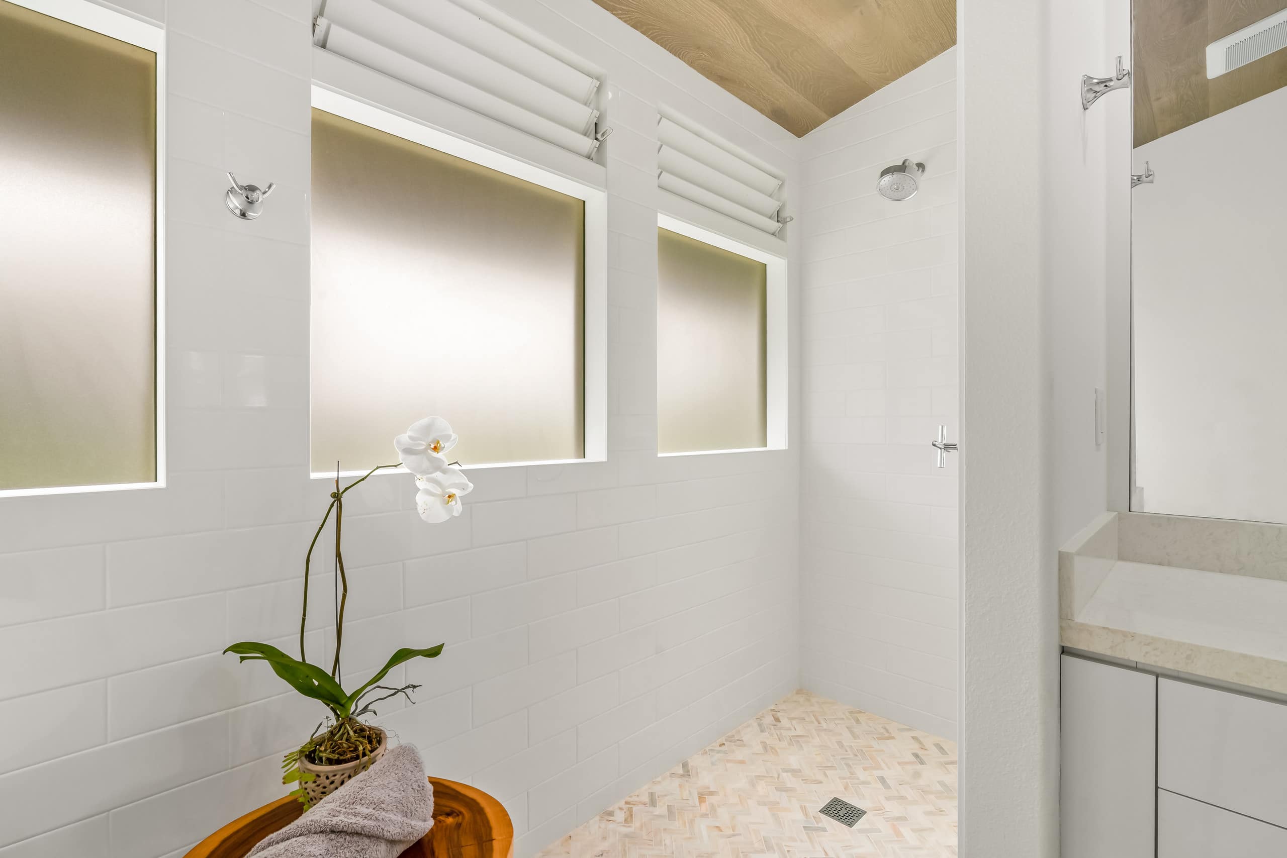 Fresh & modern 4-bedroom home ~ North Shore Kauai - Image 17