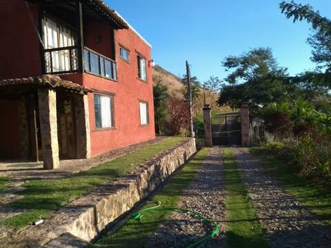 Chácara Centro de Valença-RJ - With City View