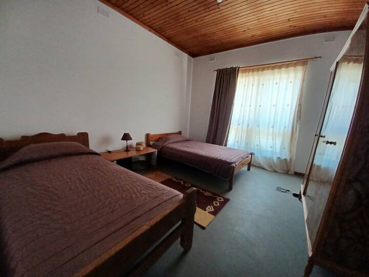 საძინებელი 1