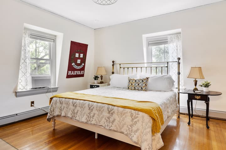 South king room (third floor)