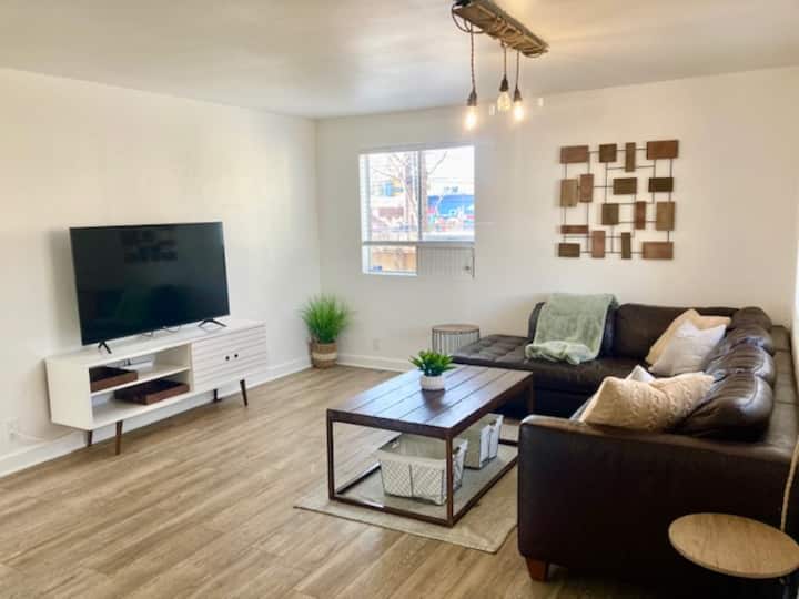 Private Midtown Bungalow - Amazing Location Dog Ok - Reno