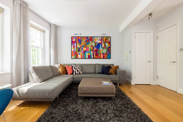 London Is Yours – 2 Bedroom in Kensington gallery image 3