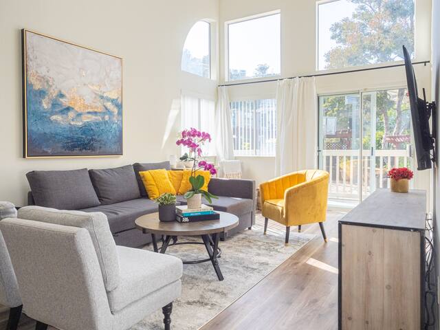 Stunning house with views and oasis garden gallery image 5