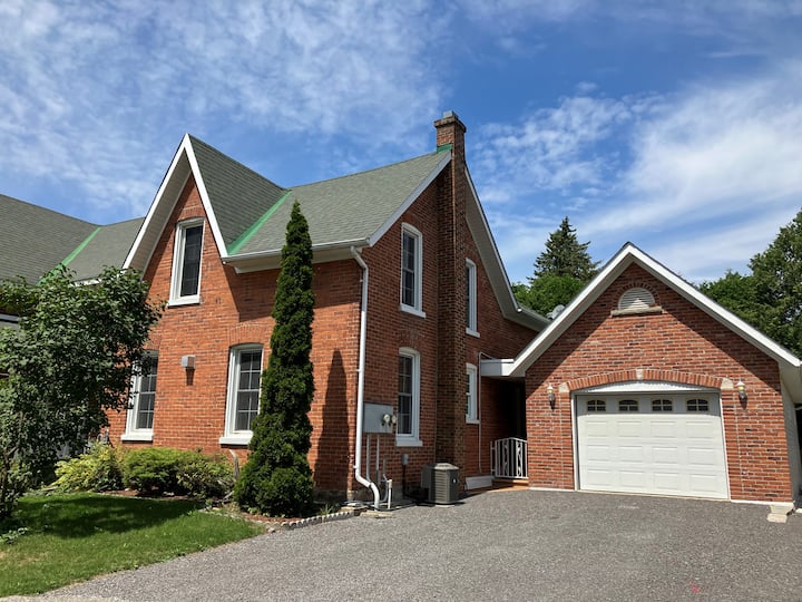 Beautiful vacation home with everything you want! Houses for Rent in