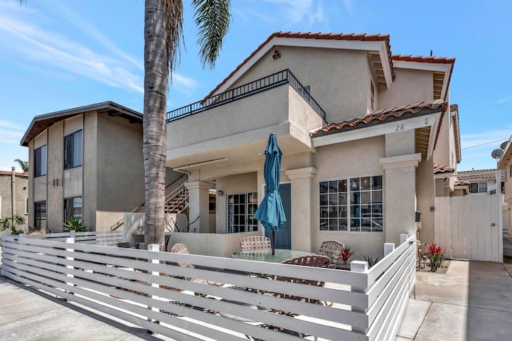Entire House-3-Bedrooms in Belmont Shore by Beach