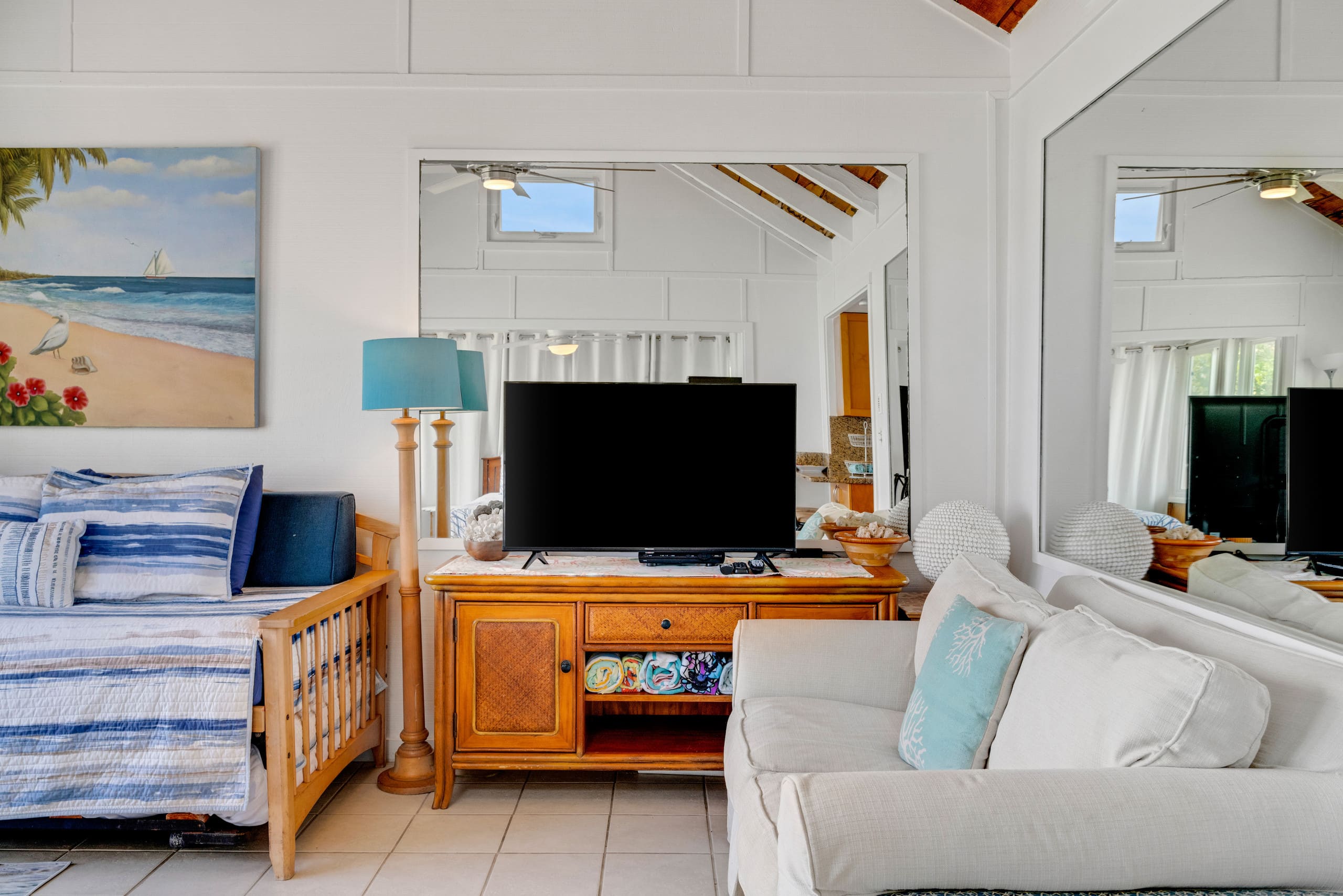 Condo in Hauula · ★4.88 · Studio · 3 beds · 1 bath - Image 23