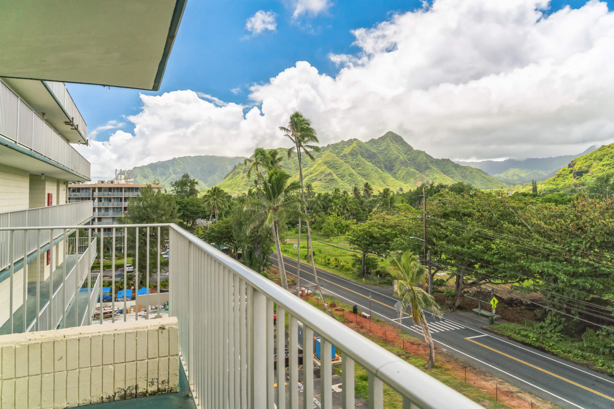 Condo in Hauula · ★4.88 · Studio · 3 beds · 1 bath - Image 42