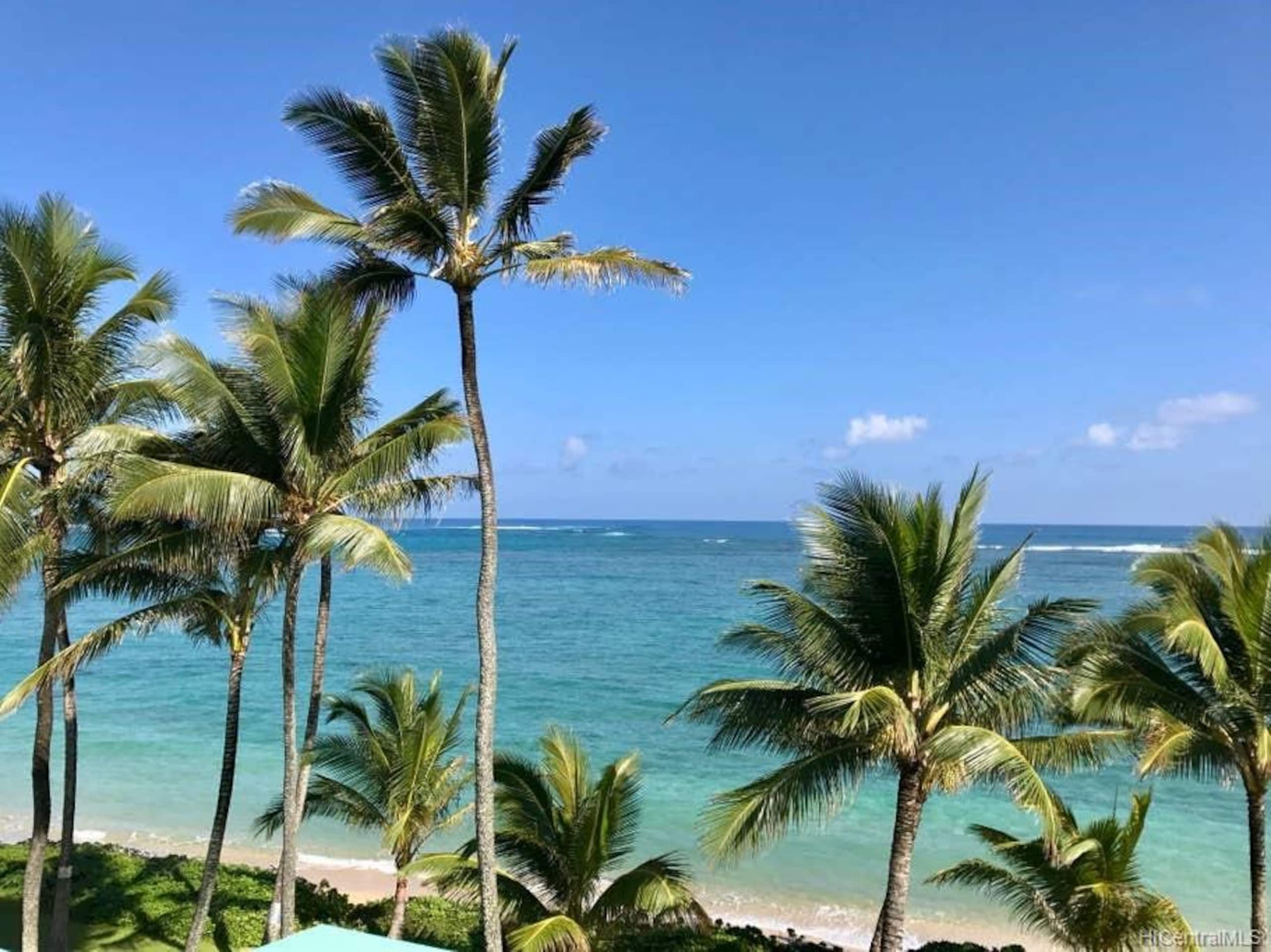 Condo in Hauula · ★4.88 · Studio · 3 beds · 1 bath - Image 13