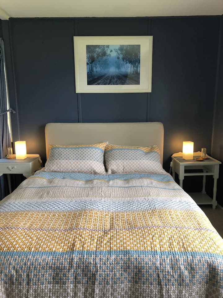 Спална соба 1 , удобна земја