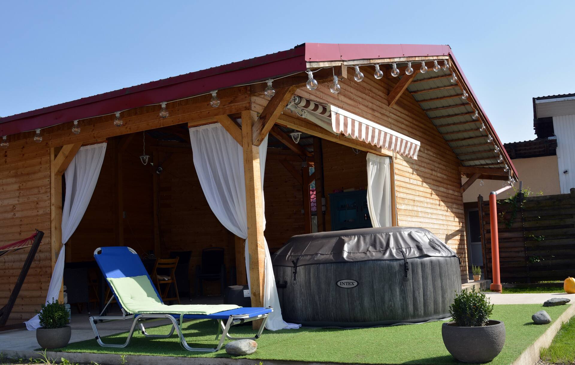 Summer accommodation, parking, gazebo, green area