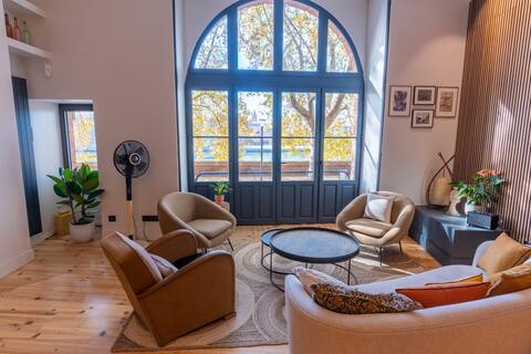 Le Lombard: Panoramic view of the Garonne