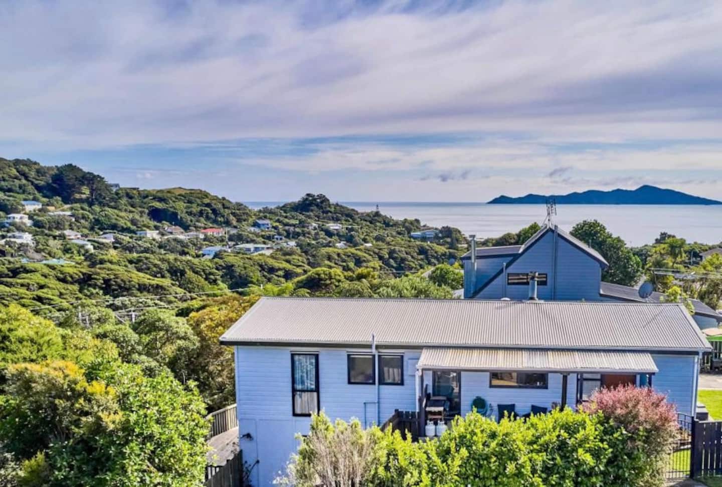 Garden Flat In Pukerua Bay 2