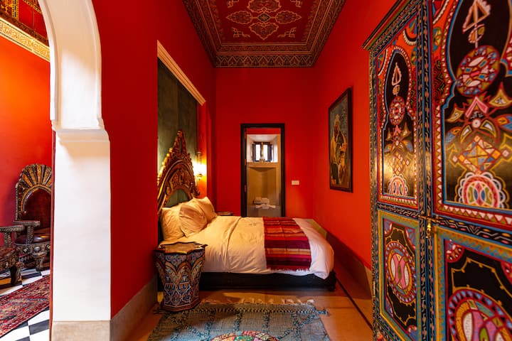 ნარინჯისფერი ოთახი