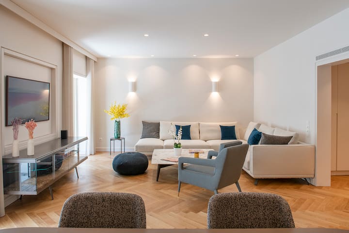 Minimal Executive City Apartment