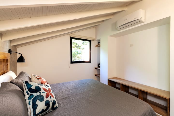 Საძინებელი №5 - საწოლი ორადგილიანი კუთხით