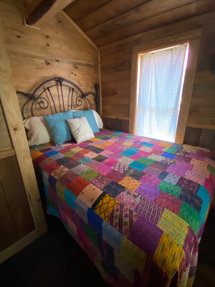 Dhoma e gjumit e përparme- Mbretëresha