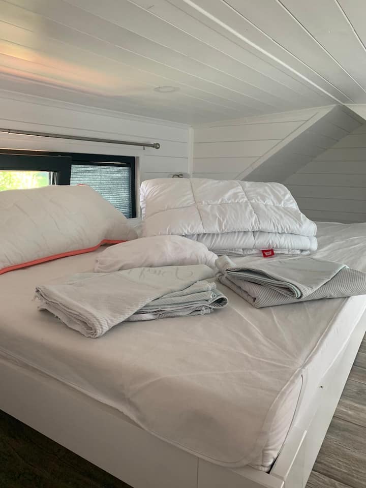 Schlafzimmer 2