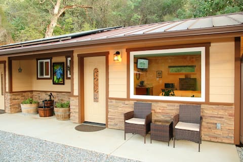 Top Airbnb: Red Mountain Suite in Visalia / Porterville