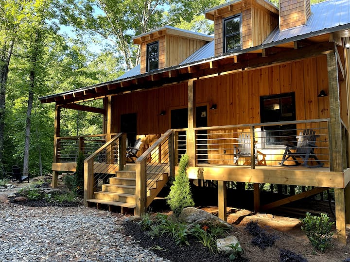 NEW Peaceful Bear Cabin 3BD/2BTH QUIET GETAWAY Cabins for Rent in