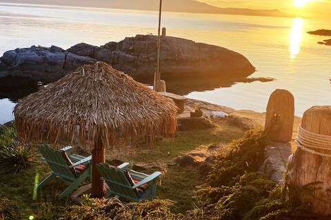 Cozy oceanfront cabin the 