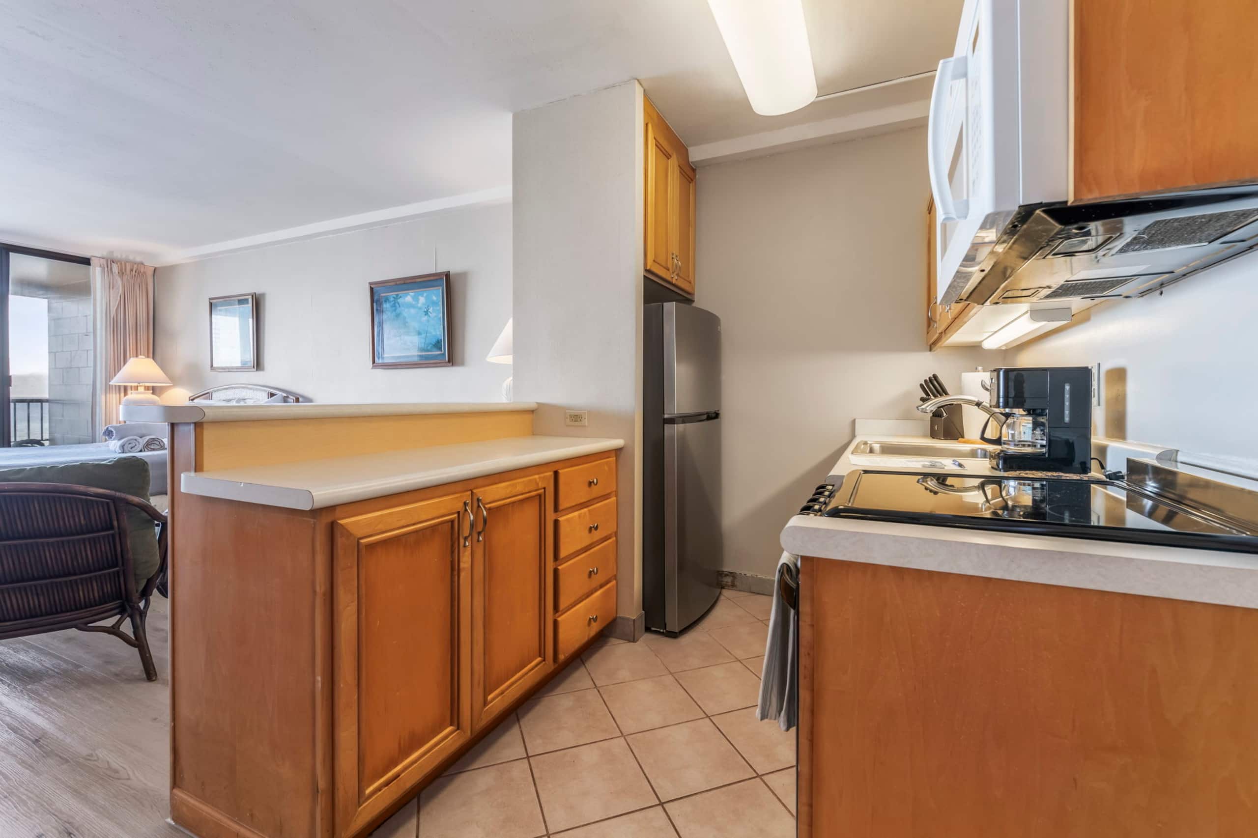Condo in Lahaina · ★4.84 · Studio · 1 bed · 1 private bath - Image 17