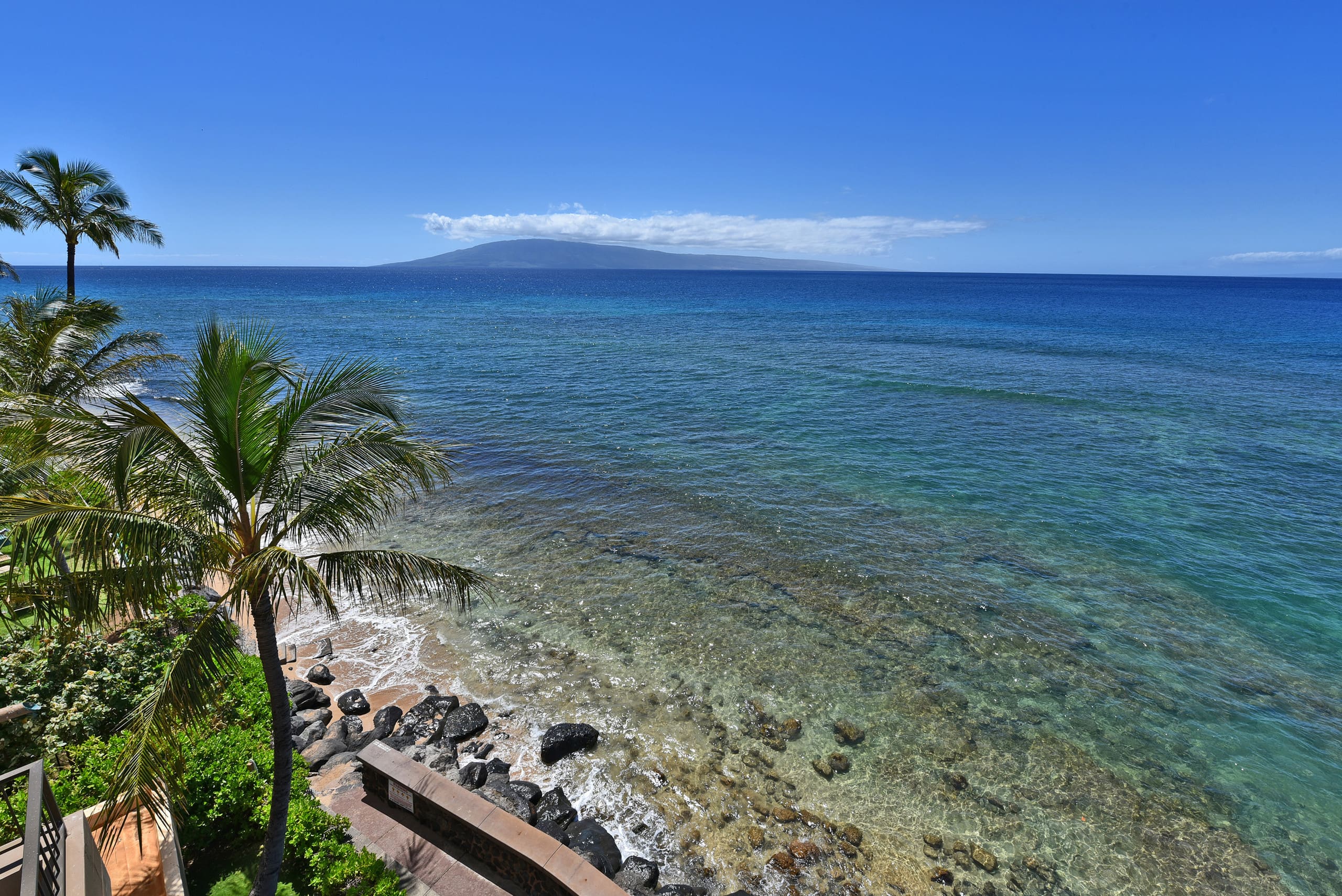 Condo in Lahaina · ★4.84 · Studio · 1 bed · 1 private bath - Image 3