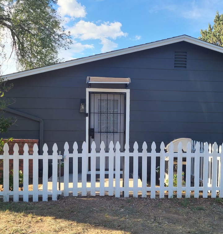 Close To Downtown With King Bed, Private Entrance - Prescott, AZ