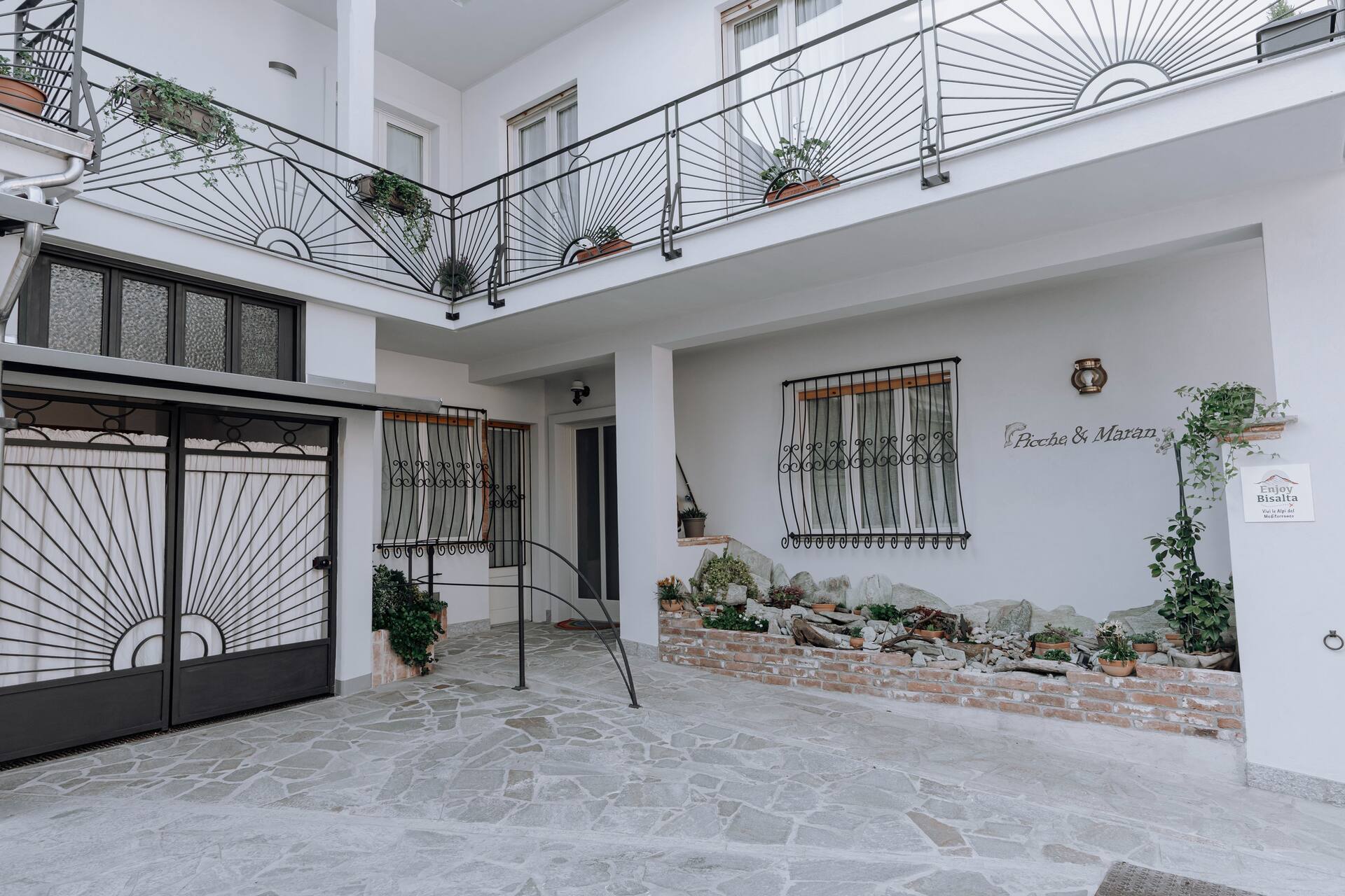 Picche Accommodation, 2nd floor with sunny terrace