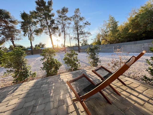 4 Bedroom 1 Acre Lux Estate Minutes from Strip gallery image 5