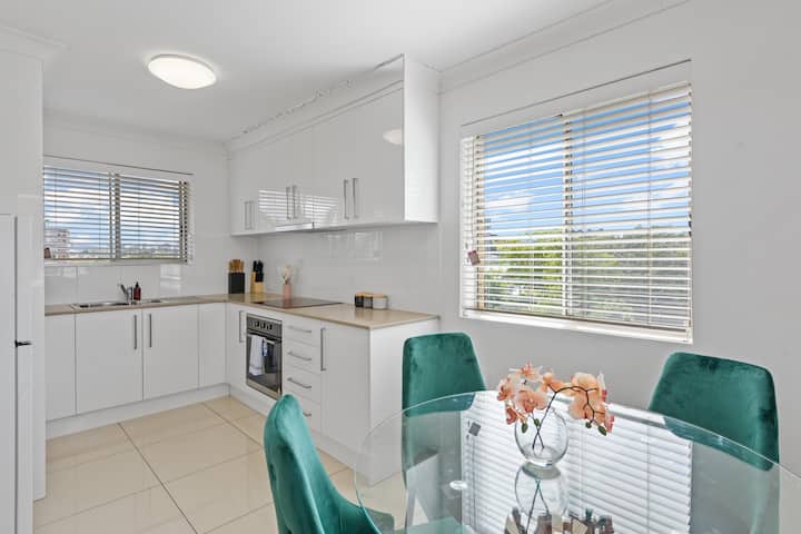 Stylish 3brm Apt W/ City Views,free Parking & Wifi - Brisbane