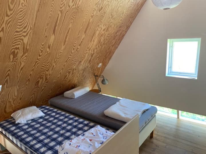 Spálňa2 s dvoma samostatnými lôžkami na západe