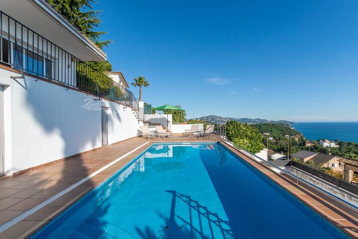 ★ CoastalVillas – Villa Blue Bay ★ beautiful views gallery image 2