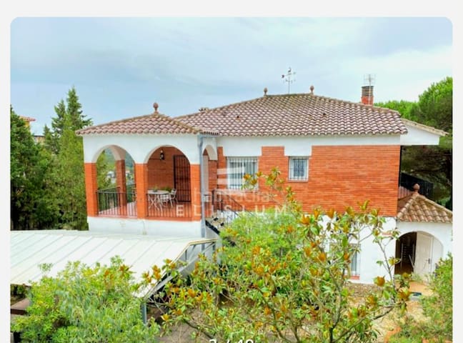 Villa Soledad, 20 personnes, piscine, tennis, BBQ