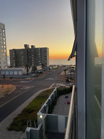 Beachfront apartment with UPS gallery image 5