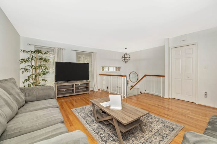 4br/3b Home | Corporate & Family Stays | Quiet