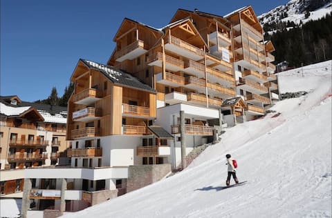 Airbnb performant: Ski in and Ski out in style in Oz / Alpe d’Huez à Oz
