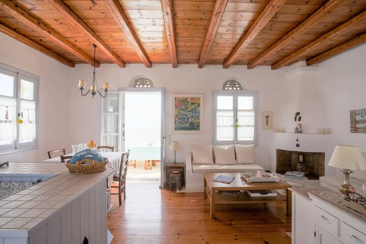 Villa Filippos Tinos Agios Sostis Beach Cyclades gallery image 2