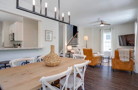 Peak City Perfection-Downtown Apex Gathering Home