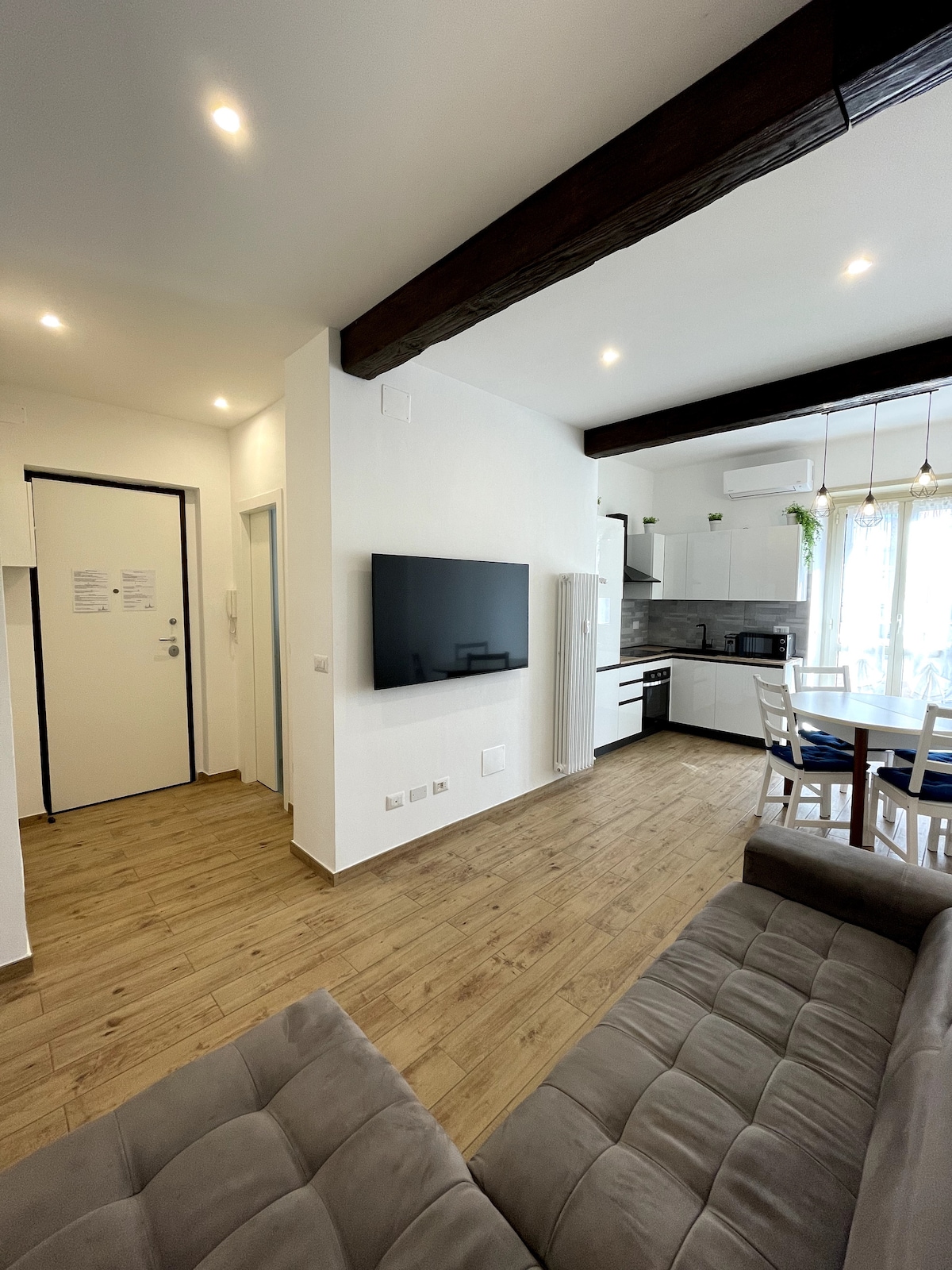 Top performing Airbnb: [TURIN - LUX * * * * *] Elegant Apartment in Torino