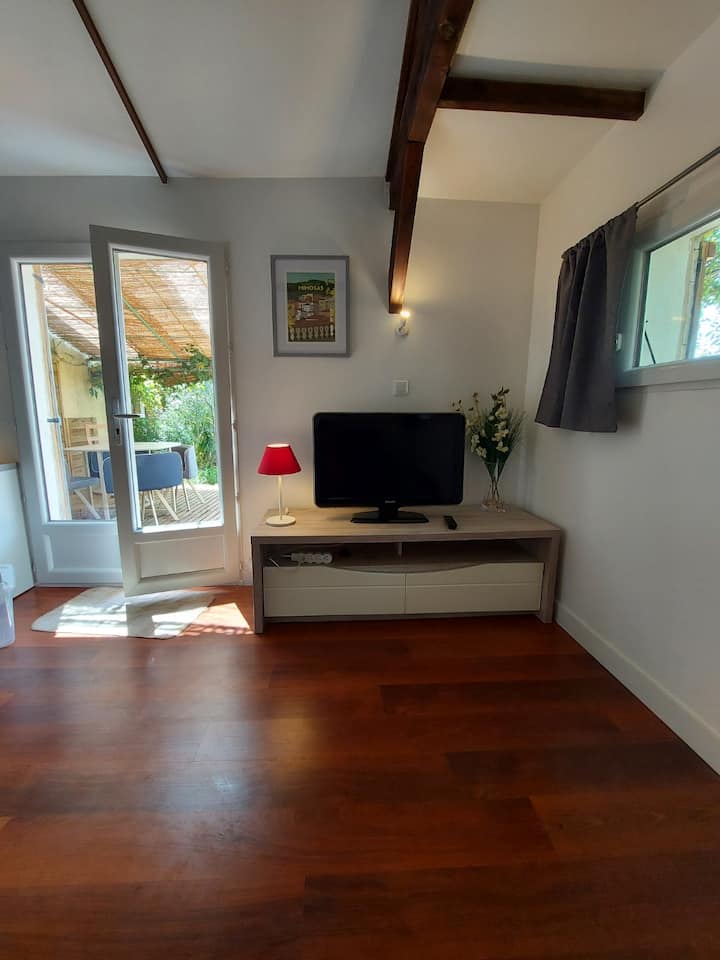 Studio Dans Un éCrin De Verdure à Bormes - Plage de Pramousquier
