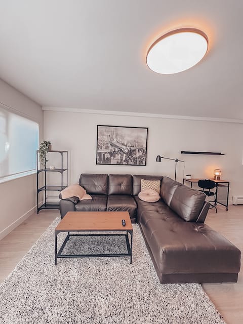 Stylish, cozy 2 bedroom suite on ground floor.