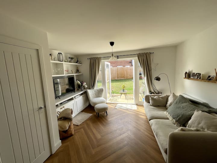 Modern Two-bedroom Home In Idyllic Bucks Village - Thame