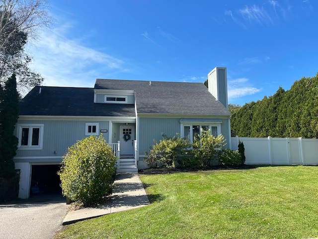 Welcome to “Beyond The Sea”