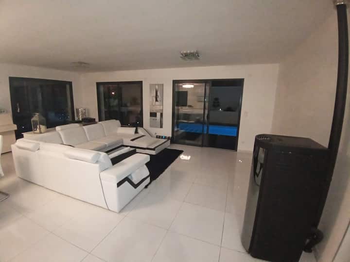 Splendide Villa Gleize Piscine & Jacuzzi Privatifs - Rhône