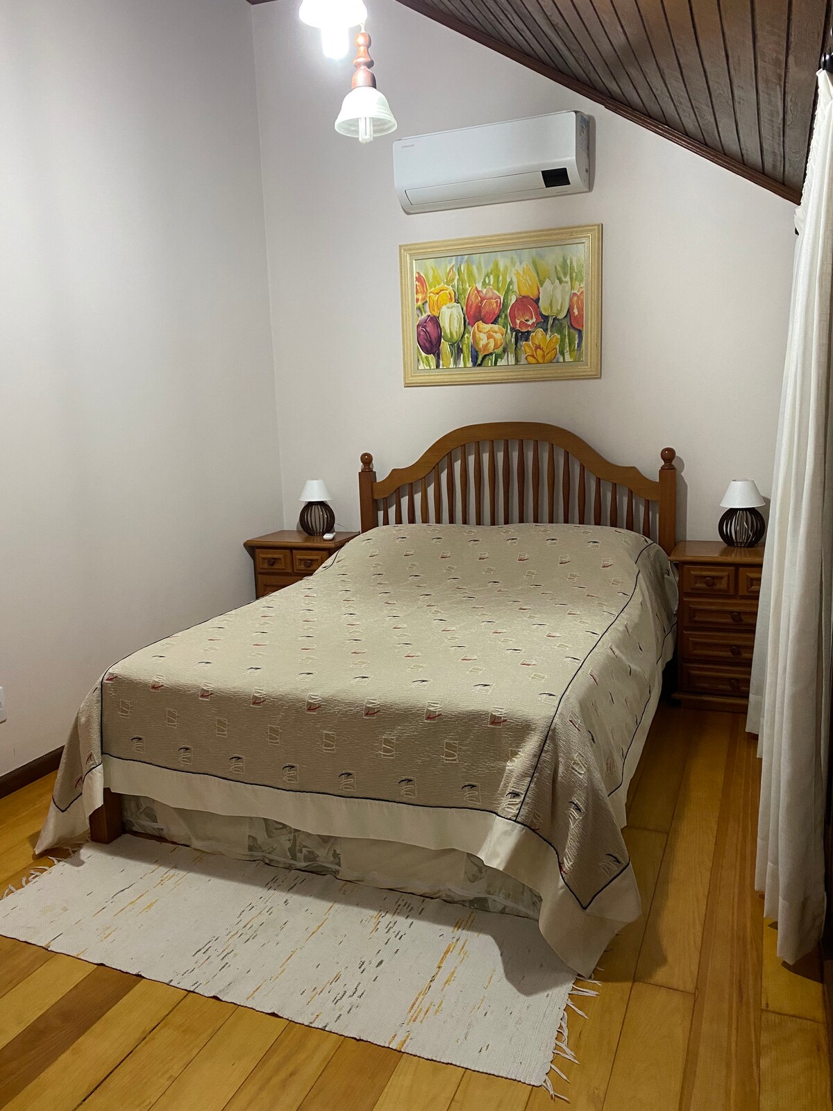 Camera da letto matrimoniale superiore