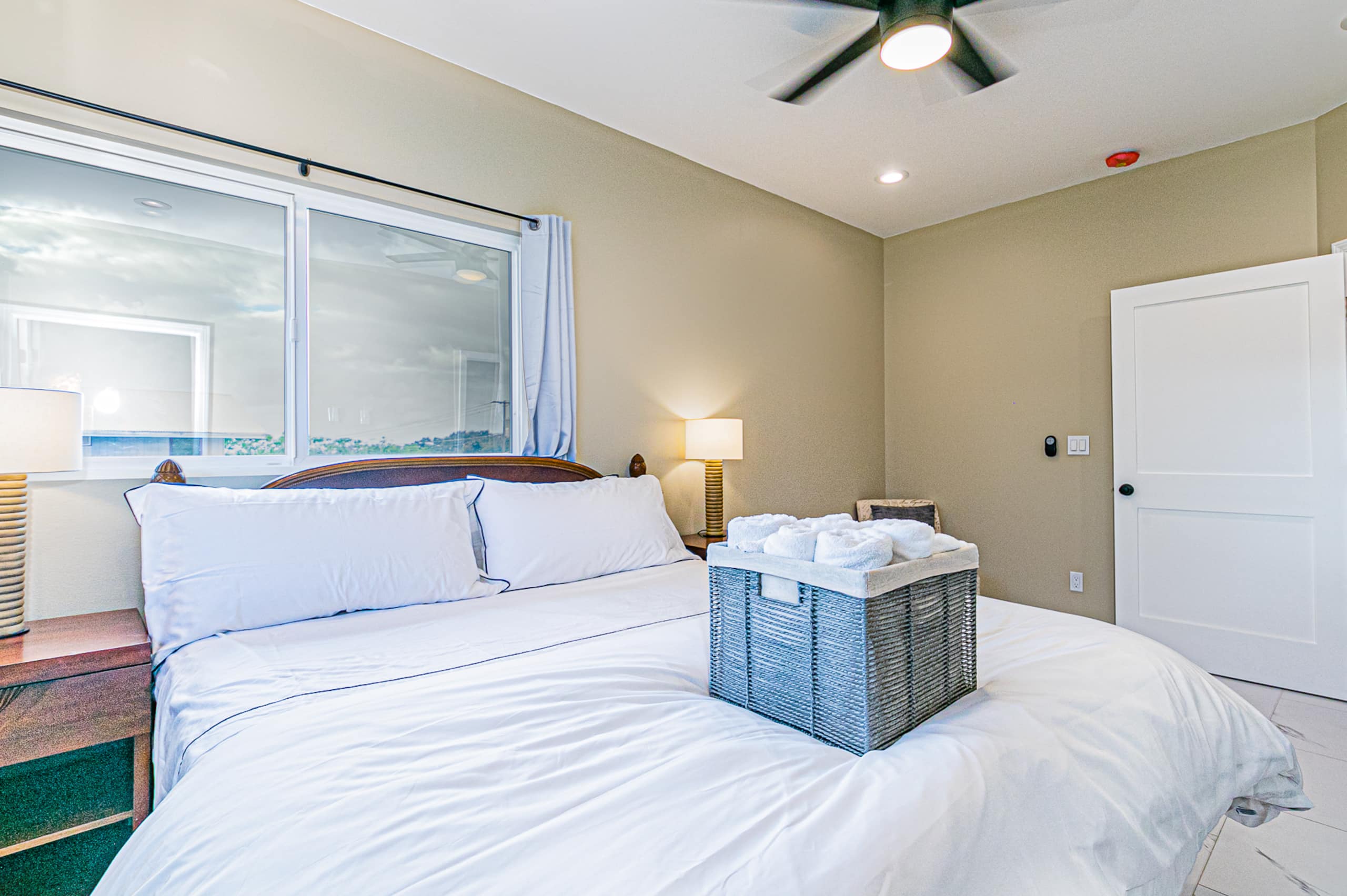 Home in Hilo · ★4.91 · 5 bedrooms · 8 beds · 4 shared baths - Image 15