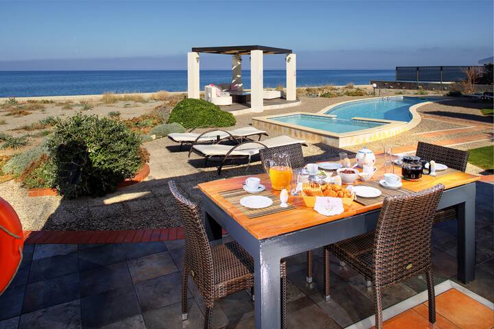 Beachfront villa w/Private Pool, ping-pong & BBQ gallery image 3